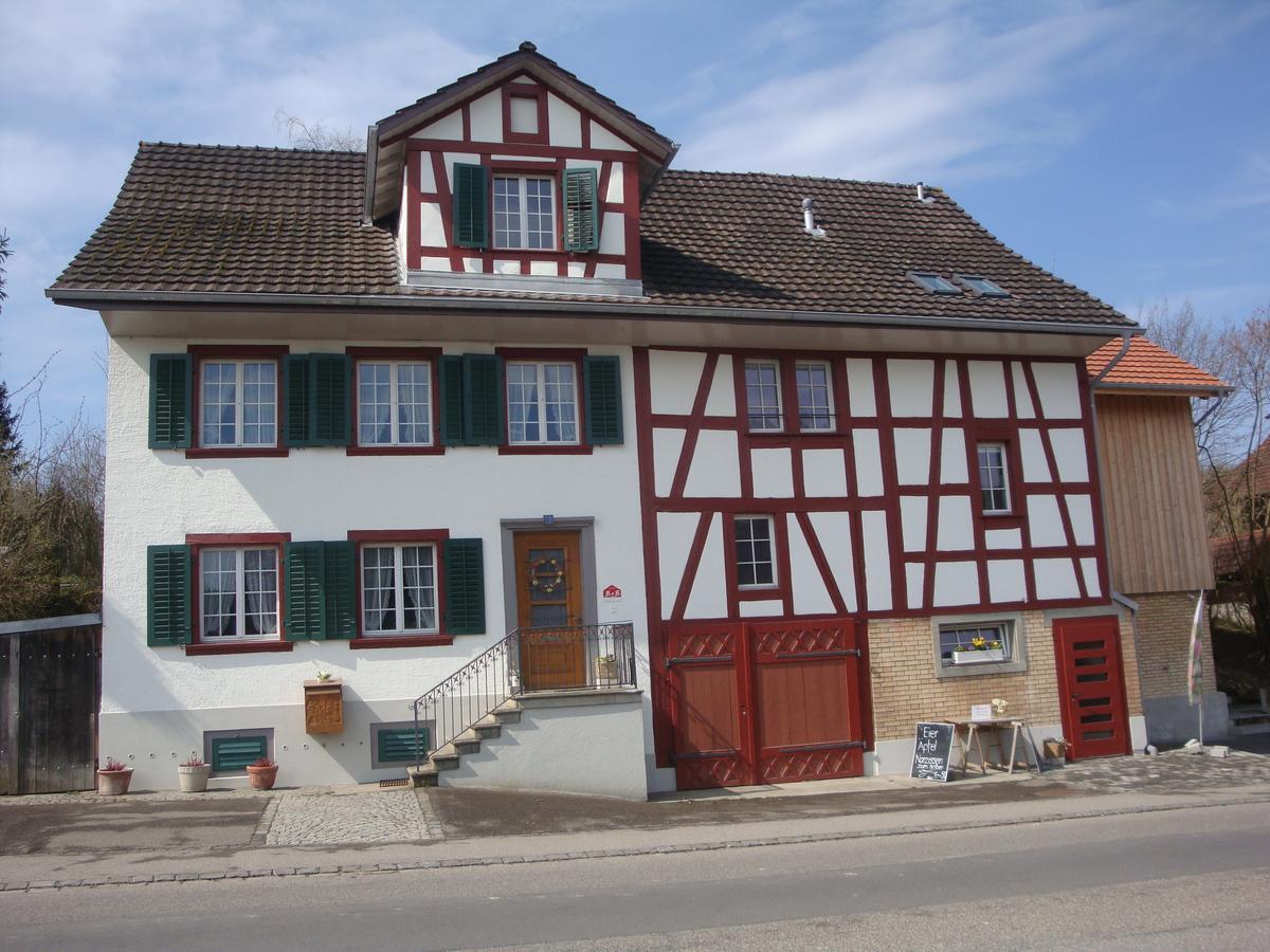 Bed And Breakfast Wegmann Andelfingen Esterno foto